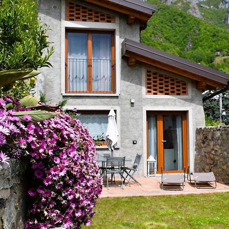 Our Happy Place - Casa Vacanze Per Il Viaggiatore Slow Манделло-дель-Ларио Экстерьер фото