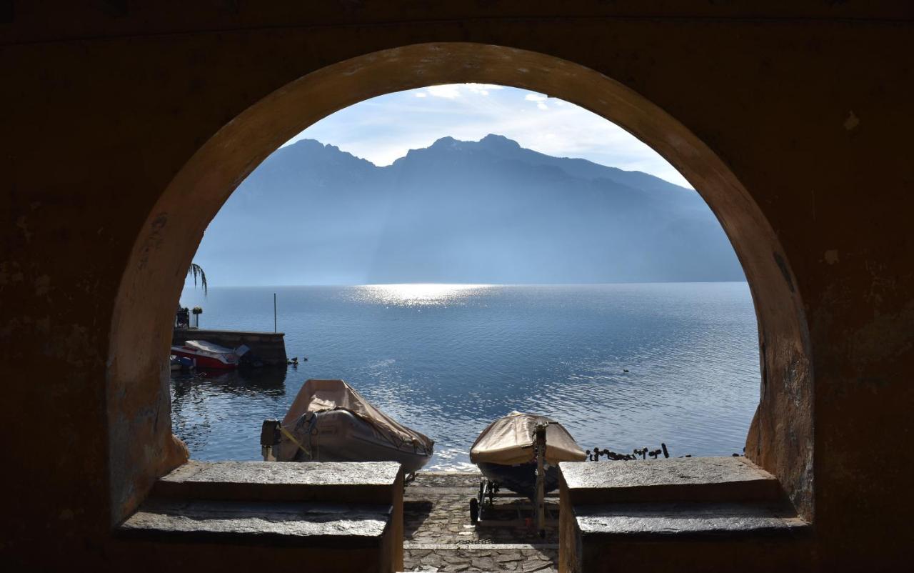 Our Happy Place - Casa Vacanze Per Il Viaggiatore Slow Манделло-дель-Ларио Экстерьер фото